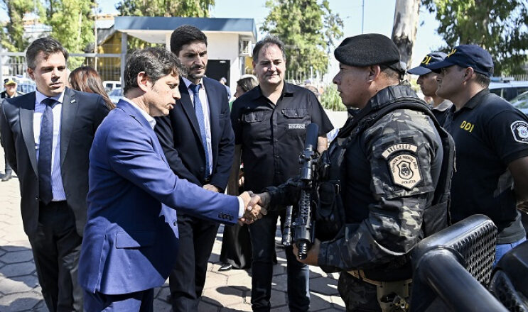 Kicillof y Pullaro firmaron un convenio de asistencia recíproca en materia de seguridad