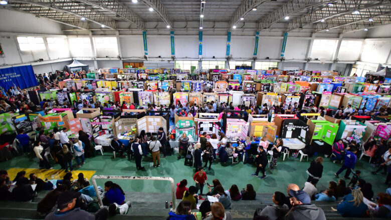 Florencio Varela: Watson en la 16° Feria de Educación, Arte, Ciencia y Tecnología