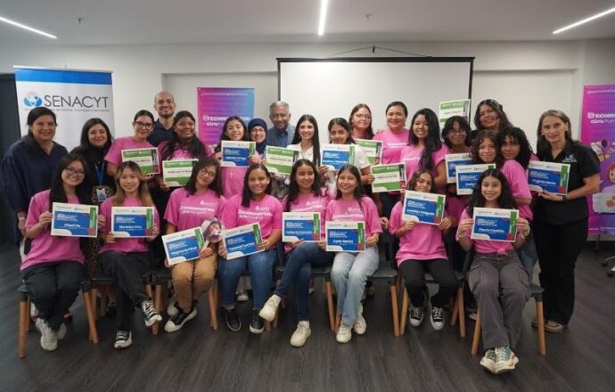 Niñas y Jóvenes panameñas brillan en competencia internacional de desarrollo de Apps