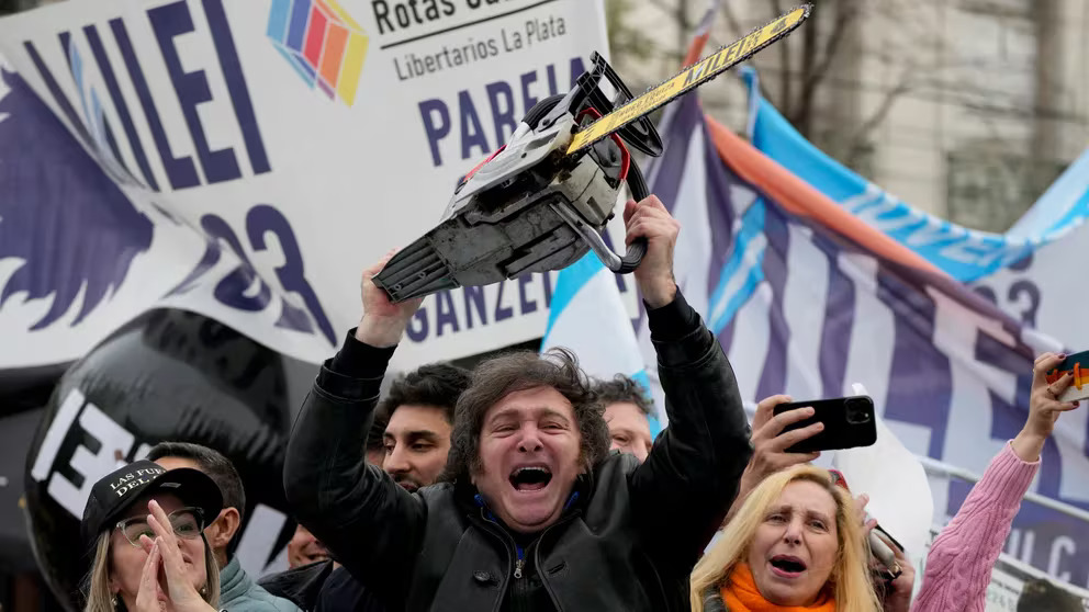 El ajuste de Milei goza de un apoyo con límites: 3 de cada 4 argentinos rechaza los recortes en ciencia y tecnología, educación, salud y cultura